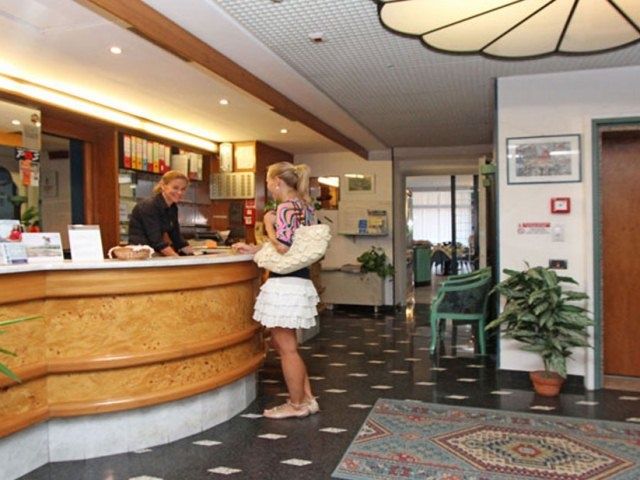 Hotel Hi 3*