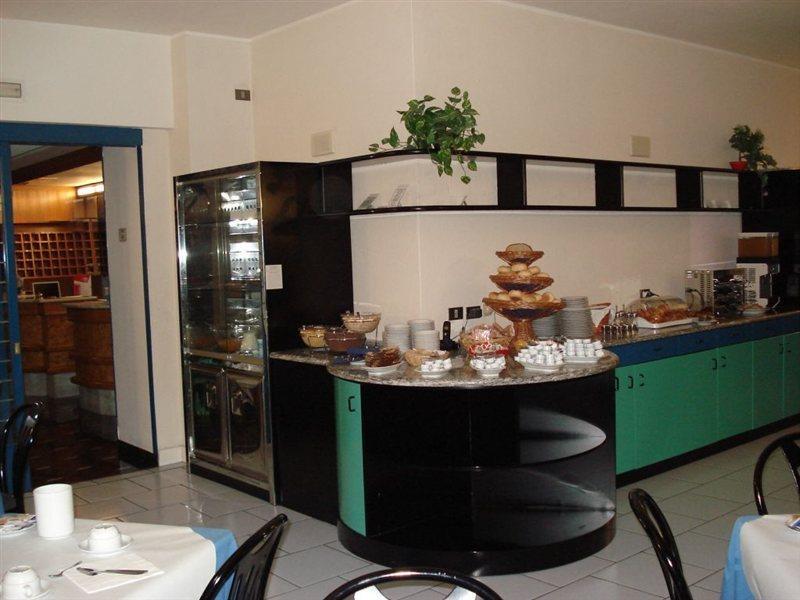 Hi Hotel Riva del Garda